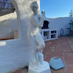 Chimenea With Pool And Lovely Garden Вилла *