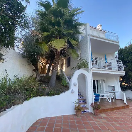 Chimenea With Pool And Lovely Garden Нерха