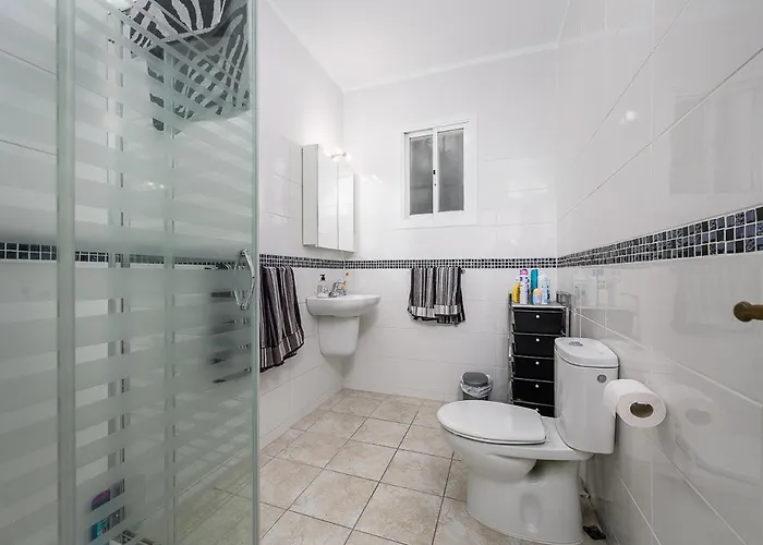 Chimenea With Pool And Lovely Garden Нерха