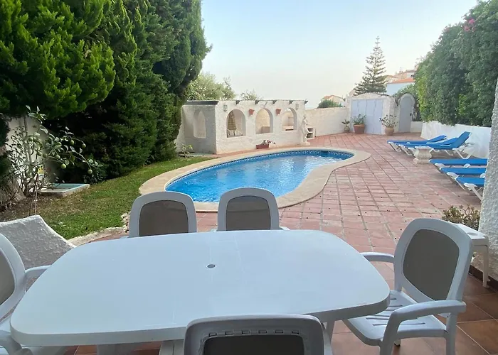 Вилла Chimenea With Pool And Lovely Garden *