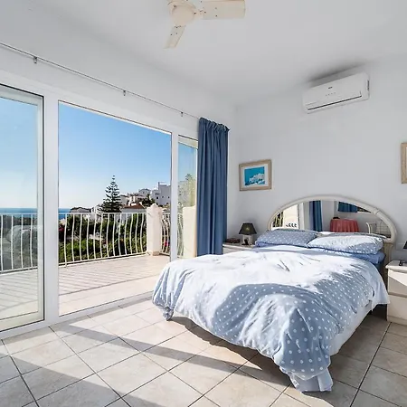 Chimenea With Pool And Lovely Garden *