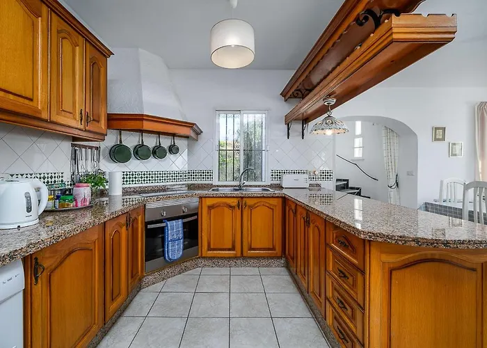 Chimenea With Pool And Lovely Garden Villa *