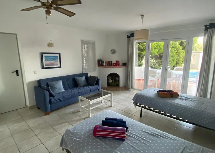 Chimenea With Pool And Lovely Garden *